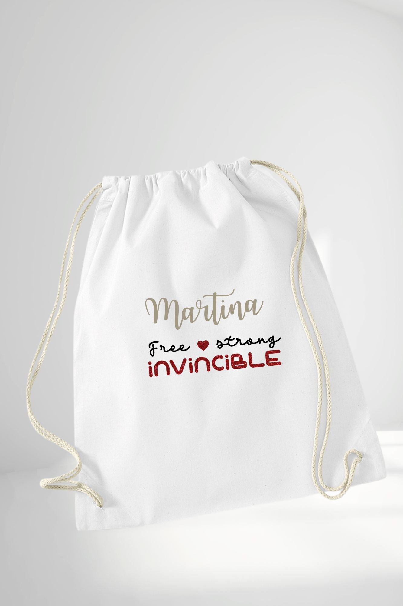 T shirt invincible