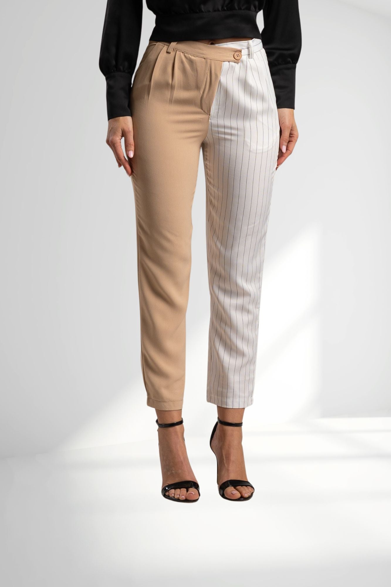 Pantaloni bicolor